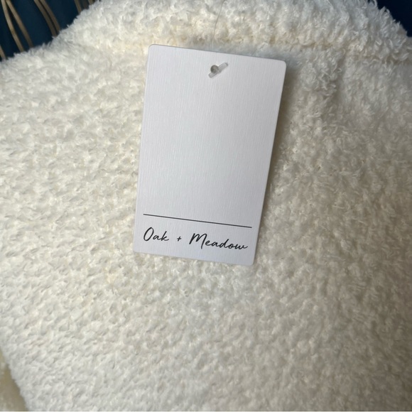 Lover So Soft Sherpa Sweater - Medium - Picture 4 of 6